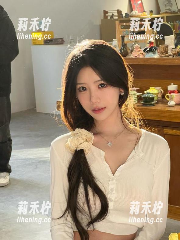 发现Pia (피아)的DJAWA高清原图壁纸，感受哥特与东方文化的奇妙交汇.txt